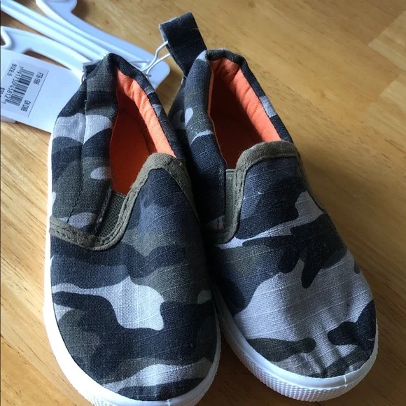 Boys Camouflage Slip-On Kids Shoes - Picture 2 of 7